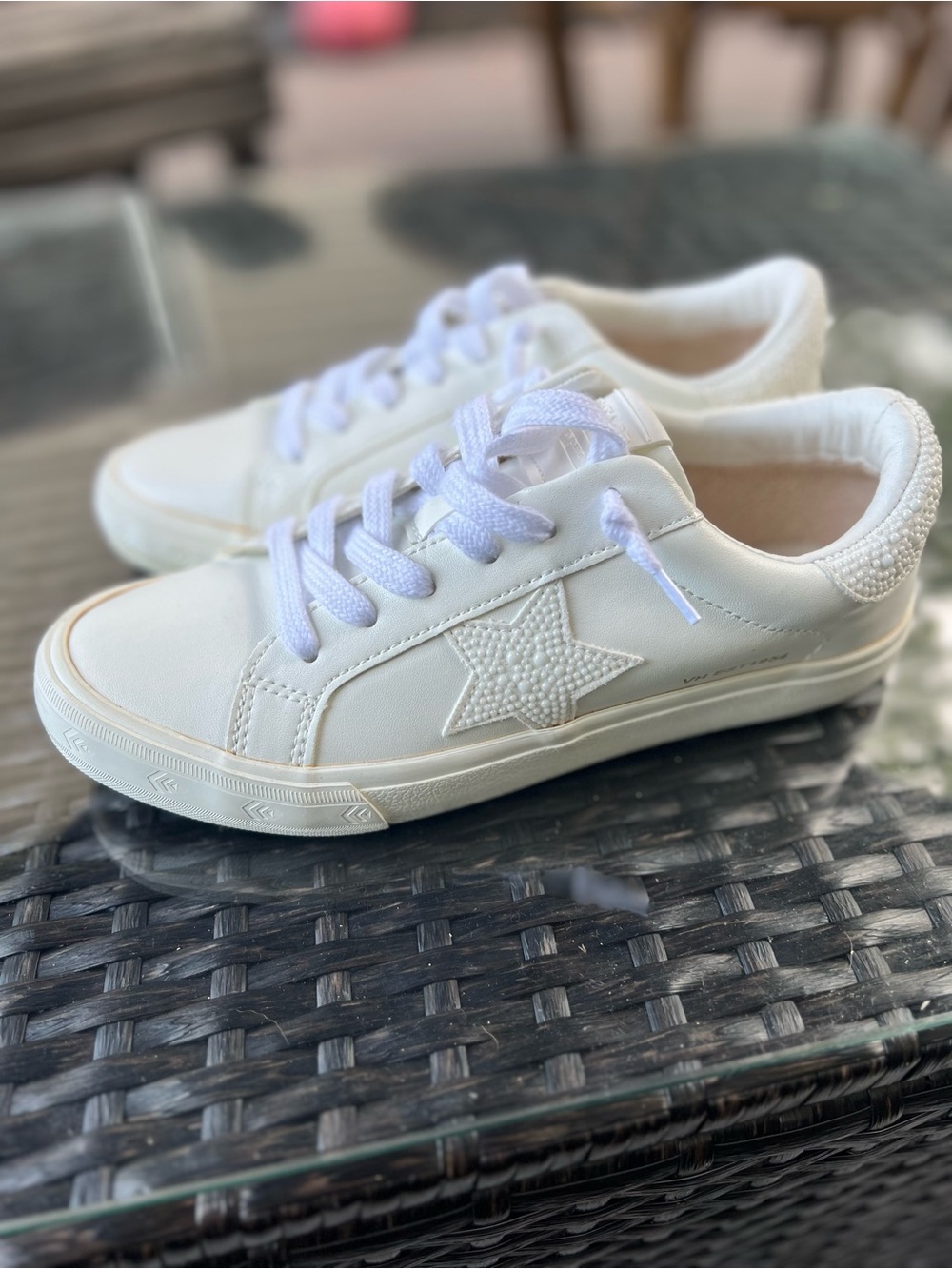Vintage Havana Dayna Sneakers NEW!
Size 8.5